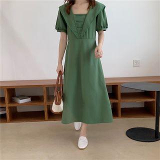 Short-sleeve V-neck Midi A-line Dress Green - One Size