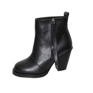 Zip-detail Chunky-heel Ankle Boots