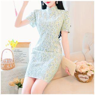 Short-sleeve Floral Lace Shift Dress