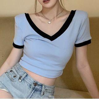 Short-sleeve V-neck Cropped T-shirt Blue - One Size