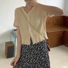 Button Short-sleeve T-shirt / Midi A-line Skirt