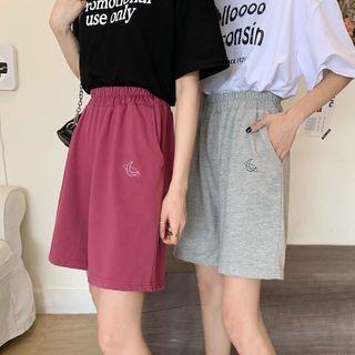 Crescent Embroidered Wide Leg Shorts