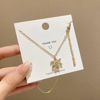 Snowflake Rhinestone Pendant Stainless Steel Necklace