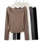 Round-hem Slim-fit T-shirt