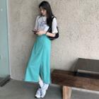 Short-sleeve Lettering T-shirt / Plain High-waist Skirt