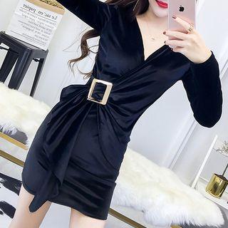 Long-sleeve V-neck Mini Bodycon Velvet Dress