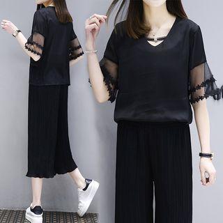 Set: V-neck Lace Panel Short-sleeve Top + Capri Chiffon Pants