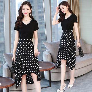 Set: Short-sleeve Top + Dotted A-line Midi Dress