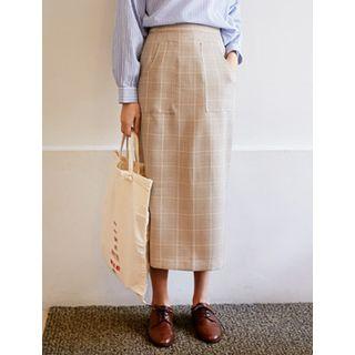 Band-waisted Long Check-patterned Skirt