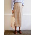 Band-waisted Long Check-patterned Skirt