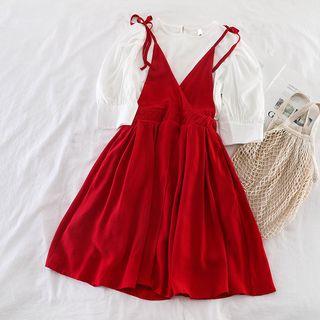 Set: Round-neck Blouse + V-neck Sleeveless Dress