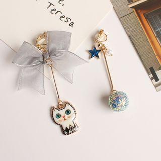 Non-matching Cat & Bead Dangle Earring