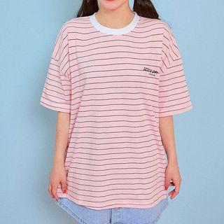 Contrast-neckline Loose-fit Striped T-shirt