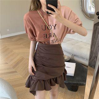 Puff-sleeve Lettering T-shirt / Ruffle Hem Mini Pencil Skirt