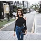 Halter-neck Cold-shoulder T-shirt Black - One Size