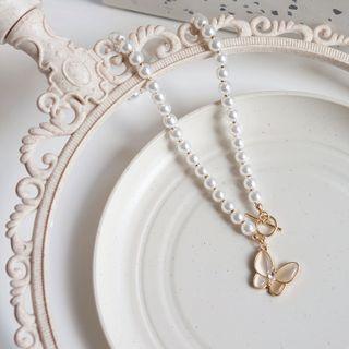 Butterfly Cat Eye Stone Pendant Faux Pearl Necklace Butterfly Cat Eye Stone Pendant Faux Pearl Necklace - One Size