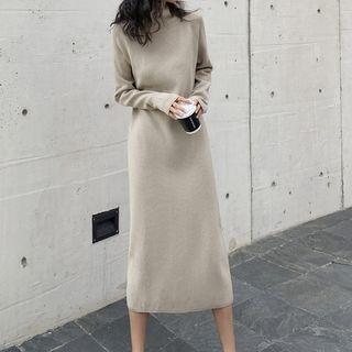 Long-sleeve Plain High-neck Midi Dress