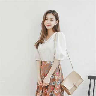 Collarless Balloon-sleeve Blouse