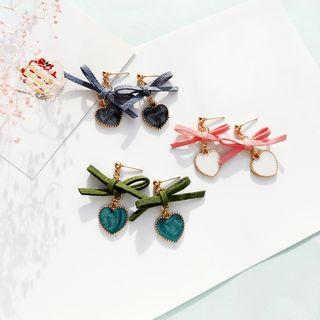Bow Accent Earring / Clip-on Earring