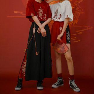 Dragon Embroidered Elbow-sleeve T-shirt