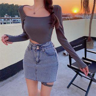 Long-sleeve Square-neck Garter Top / Frayed Denim Mini Fitted Skirt
