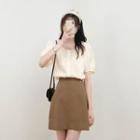 Round-neck Plain Button-up Blouse