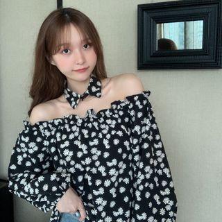 Off Shoulder Floral Long-sleeved Chiffon Shirt As Shown In Figure - One Size