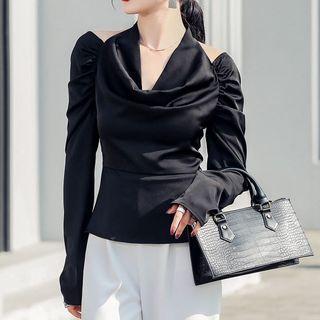 Halter-neck Cold-shoulder Blouse