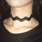Wavy Faux Leather Choker Black - One Size