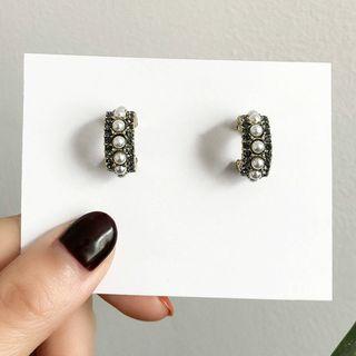 Retro Faux Pearl Earring Silver Needle - Black & White - One Size