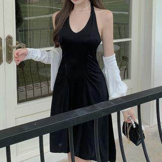 Sleeveless Halter V-neck Plain Cocktail Dress