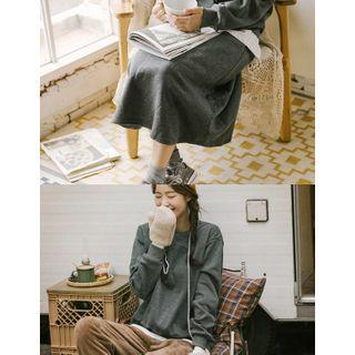 Set: Layered-hem Pullover + Napped Skirt