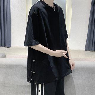 Elbow-sleeve Buttoned Side T-shirt