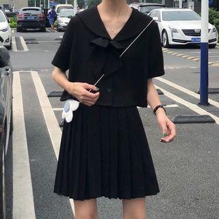 Bow Neck Short-sleeve Shirt / Pleated Skirt