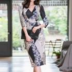 3/4-sleeve Printed V-neck Sheath Dress
