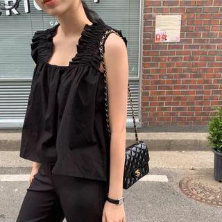 Sleeveless Plain Frilled Top