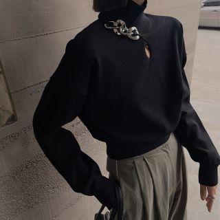 Long-sleeve Metal-accent Turtleneck Knit Top