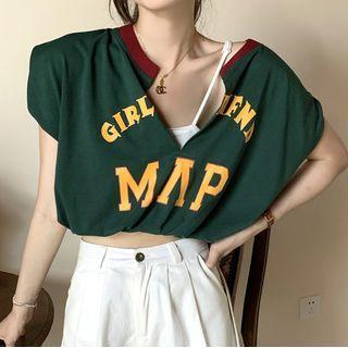 Mock Two-piece Lettering Cropped Sleeveless T-shirt
