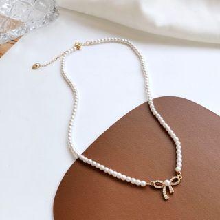 Bow Rhinestone Pendant Faux Pearl Necklace 1 Pc - White - One Size
