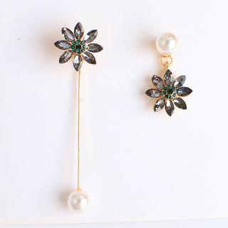 Non-matching Rhinestone Faux Pearl Dangle Earring
