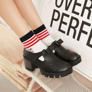 Chunky Heel Bow Accent Brogue Shoes