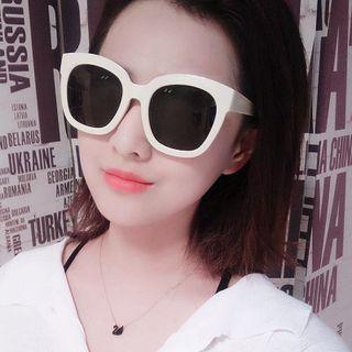 Thick Frame Polarized Sunglasses