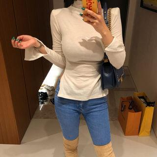 Funnel-neck Witch-sleeve Skinny Top