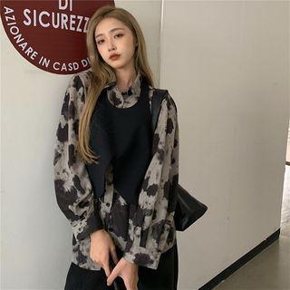 Print Shirt / Plain Vest