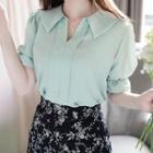 Collared V-neck Puff-sleeve Blouse