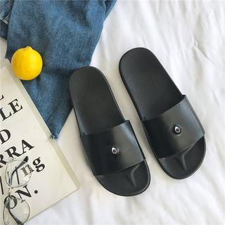 Eye Accent Slippers