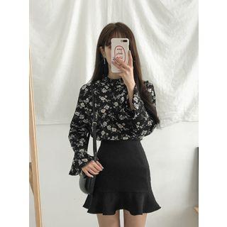 Mock-neck Bell-sleeve Floral Top