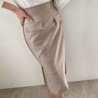 Dip-back Long H-line Skirt
