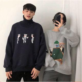 Turtleneck / Crew-neck Print Sweatshirt