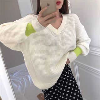 Color-block V-neck Sweater